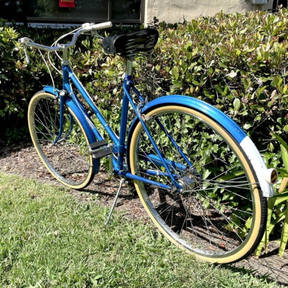 Bicycle - Picture 3 of 4